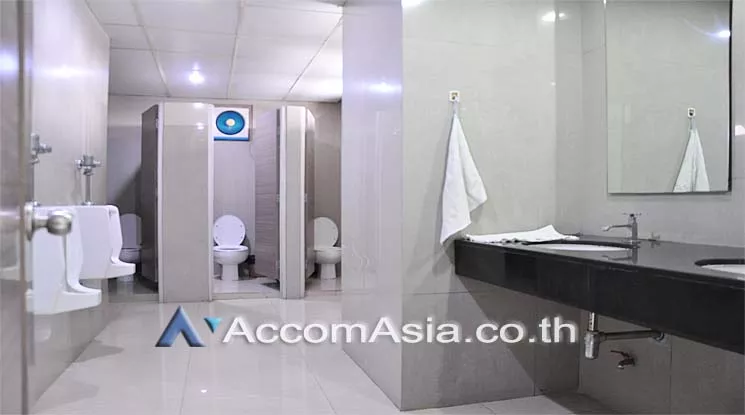 11  Office Space For Rent in Charoen Nakhon ,Bangkok BTS Krung Thon Buri at Thai Sri Tower AA13896